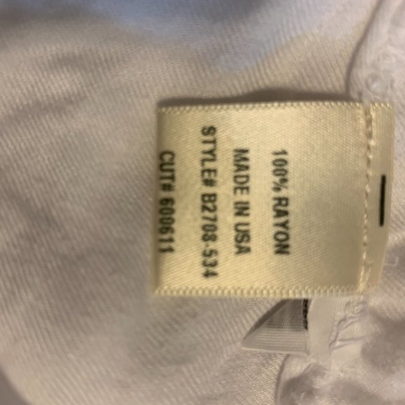 Bella Dahl V Neck Button Down Top - Picture 6 of 7